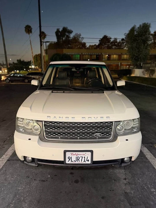 2010 Land Rover Range Rover L322 - Image 2 of 15
