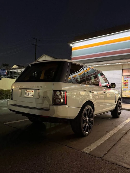 2010 Land Rover Range Rover L322 - Image 4 of 15
