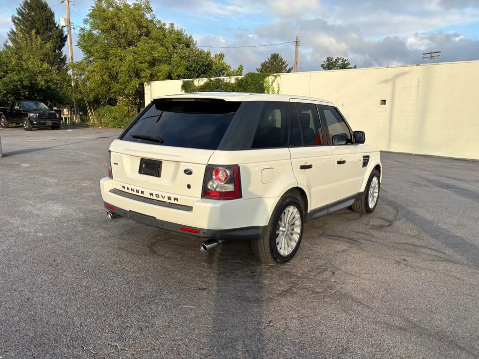 2010 Land Rover Range Rover L322 - Image 5 of 12