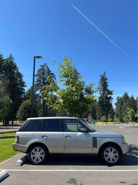 2010 Land Rover Range Rover L322 - Image 4 of 11