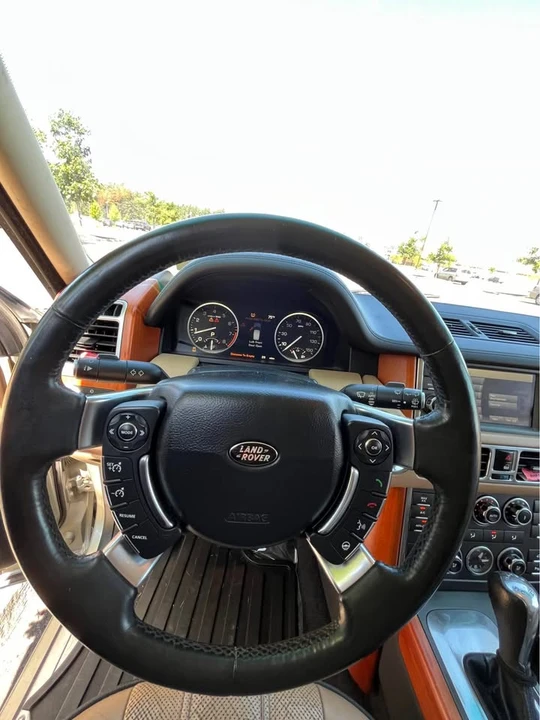 2010 Land Rover Range Rover L322 - Image 8 of 11