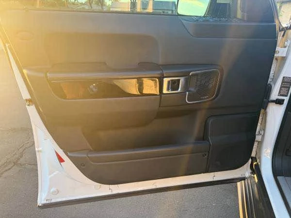 2010 Land Rover Range Rover L322 - Image 15 of 19