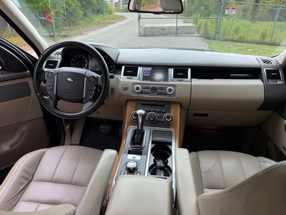 2010 Land Rover Range Rover L322 - Image 9 of 12