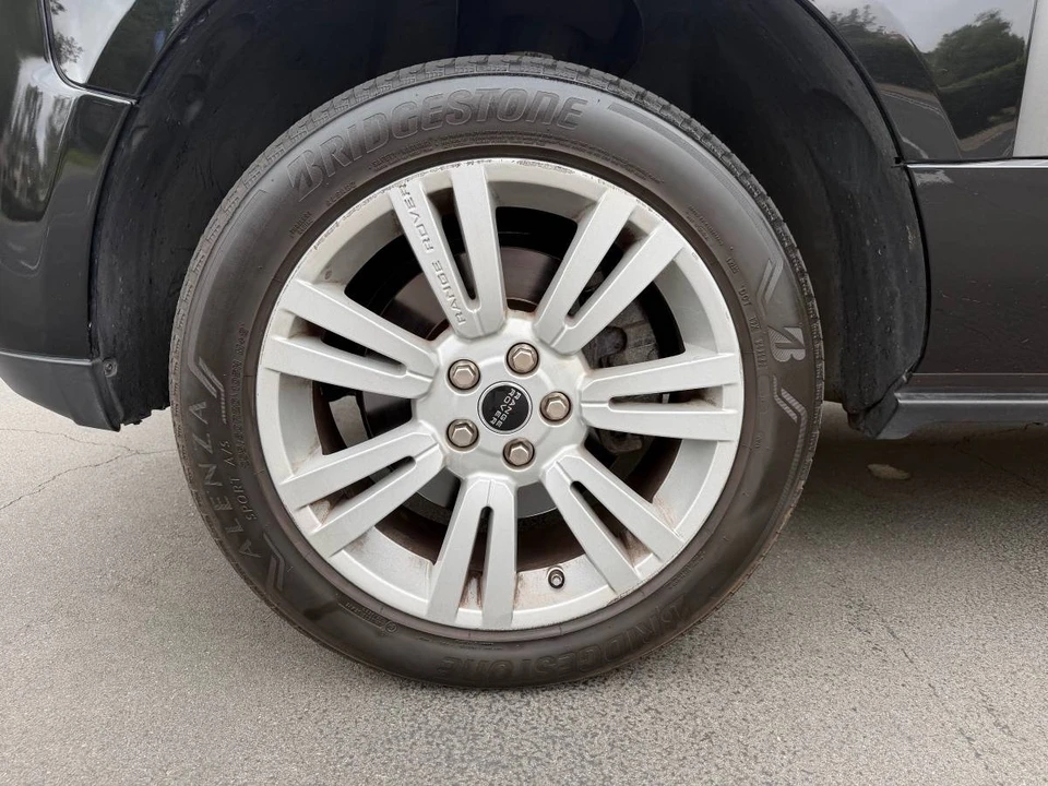 2010 Land Rover Range Rover L322 - Image 7 of 17