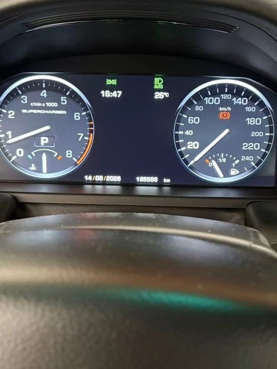2010 Land Rover Range Rover L322 - Image 6 of 8