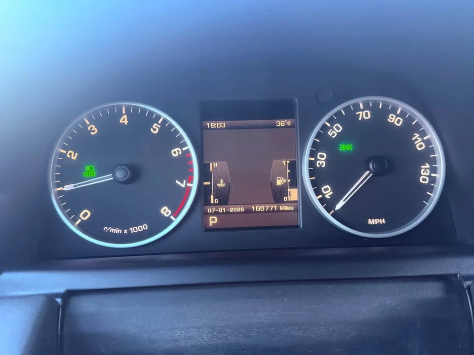 2010 Land Rover Range Rover L322 - Image 14 of 15