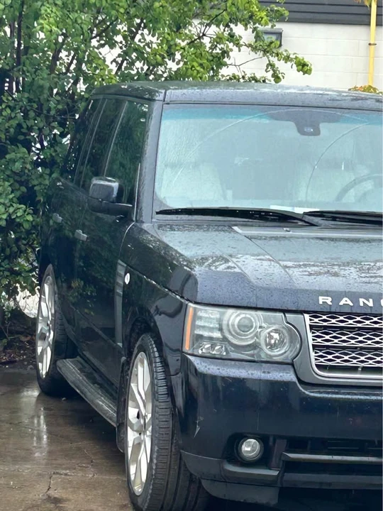 2010 Land Rover Range Rover L322 - Image 2 of 3