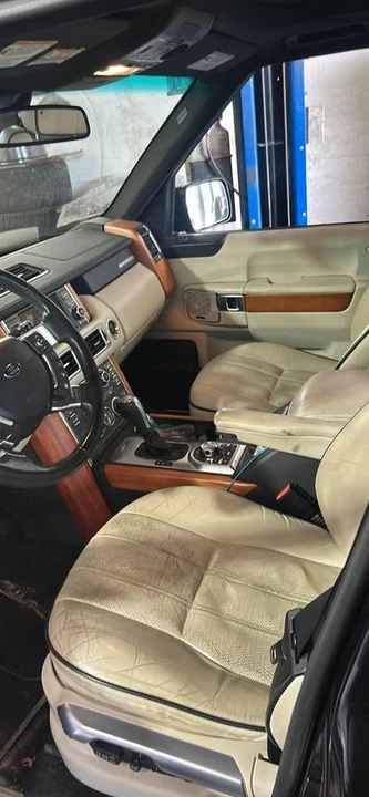 2010 Land Rover Range Rover L322 - Image 5 of 6