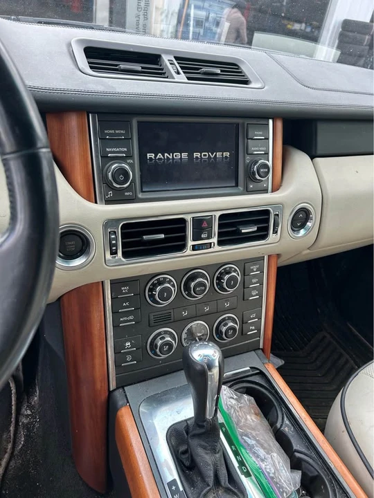 2010 Land Rover Range Rover L322 - Image 4 of 6