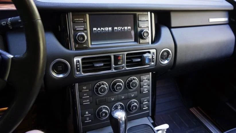 2010 Land Rover Range Rover L322 - Image 3 of 5