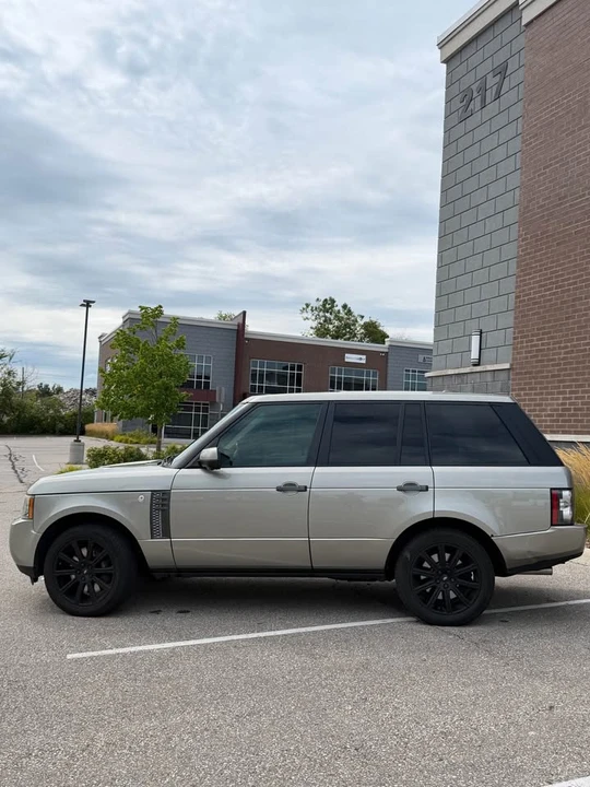 2010 Land Rover Range Rover L322 - Image 8 of 20