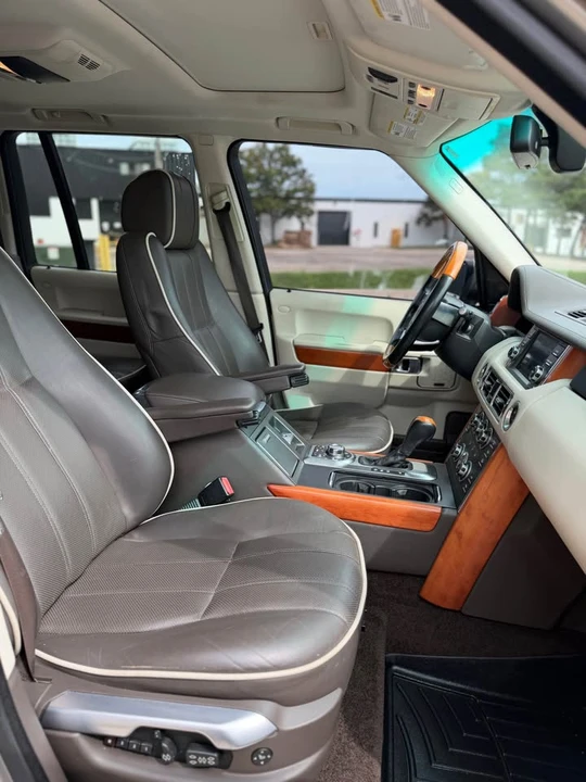 2010 Land Rover Range Rover L322 - Image 18 of 20
