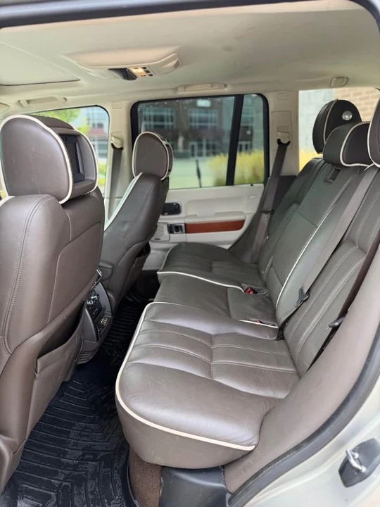 2010 Land Rover Range Rover L322 - Image 11 of 20