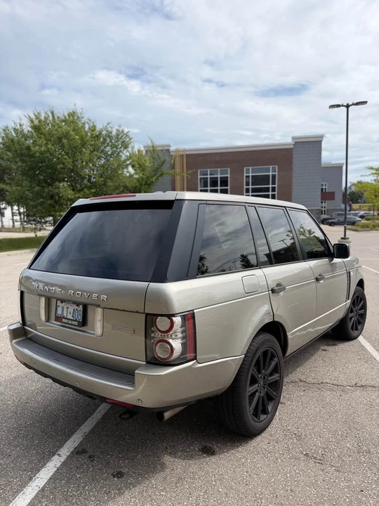 2010 Land Rover Range Rover L322 - Image 5 of 20