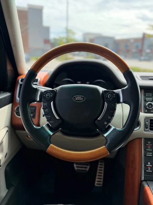 2010 Land Rover Range Rover L322 - Image 15 of 20