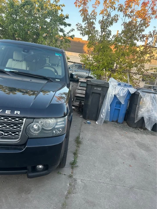 2010 Land Rover Range Rover L322 - Image 2 of 3