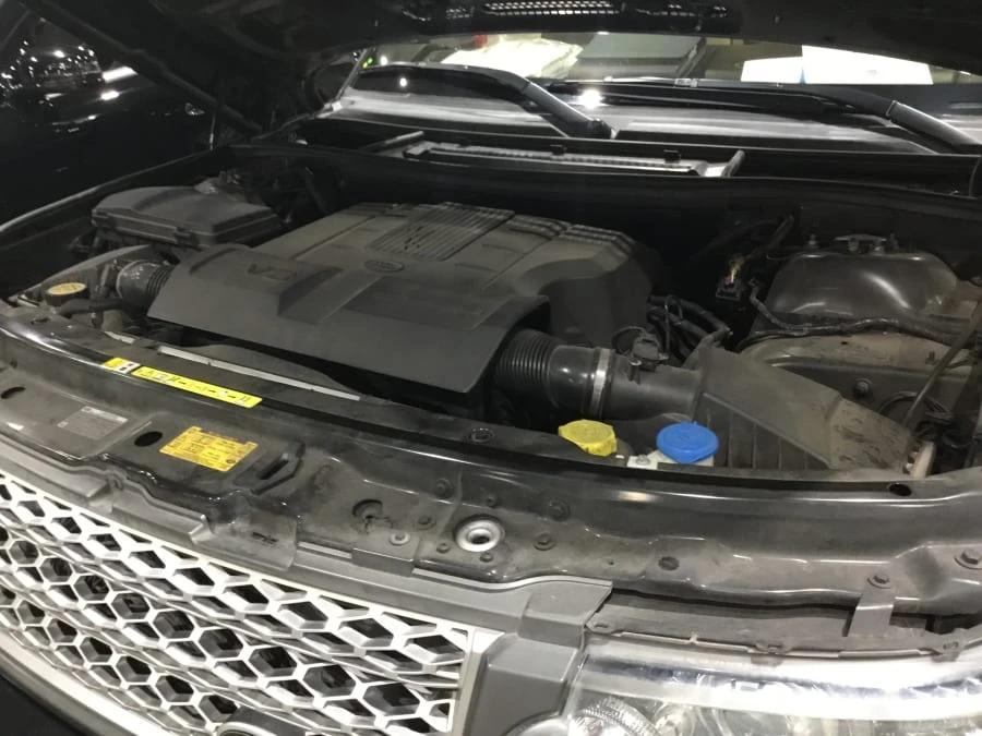 2010 Land Rover Range Rover L322 - Image 8 of 8