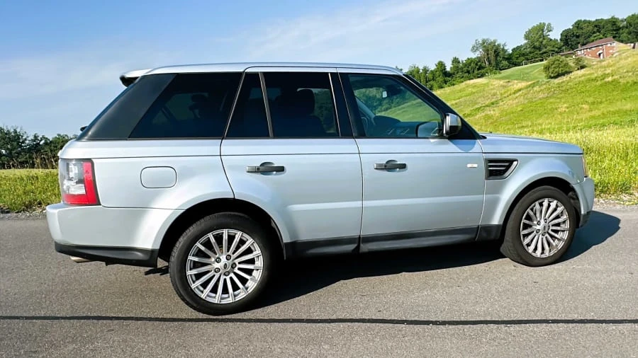 2010 Land Rover Range Rover L322 - Image 3 of 8