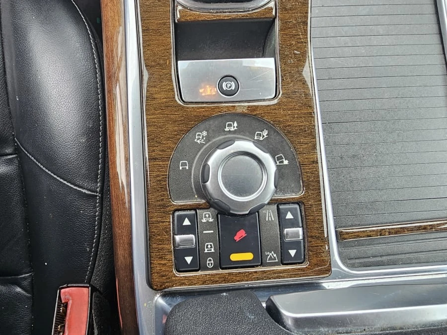 2010 Land Rover Range Rover Sport L320 - Image 15 of 17