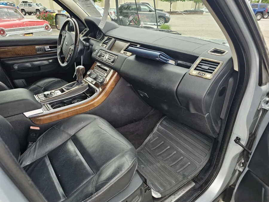 2010 Land Rover Range Rover Sport L320 - Image 11 of 17