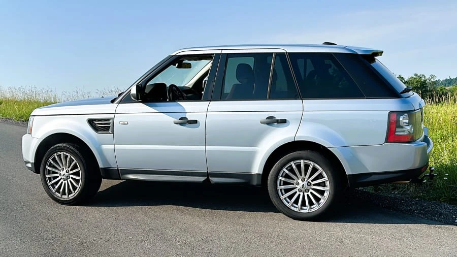 2010 Land Rover Range Rover L322 - Image 2 of 8