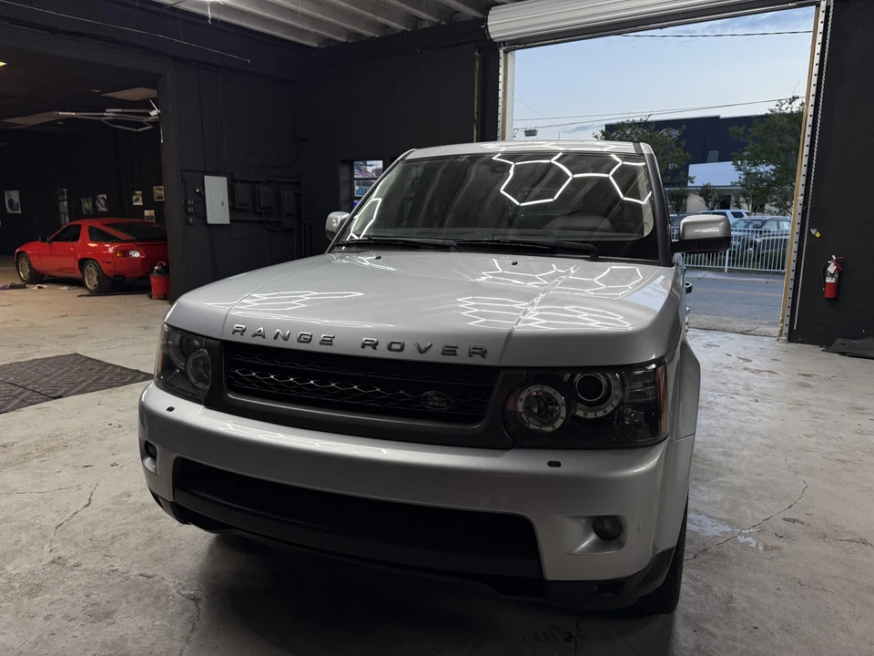 2010 Land Rover Range Rover Sport L320 - Image 4 of 31