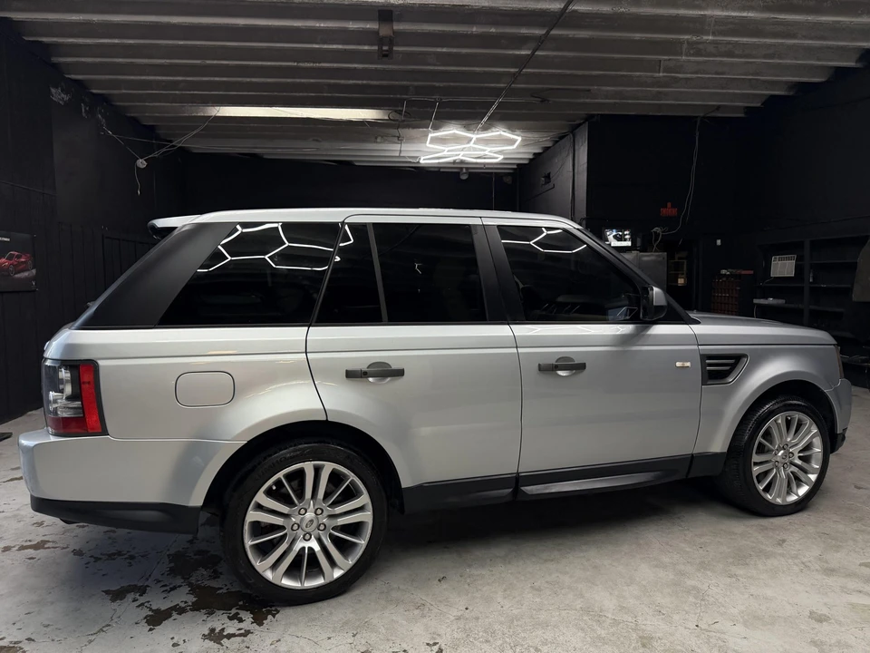 2010 Land Rover Range Rover Sport L320 - Image 26 of 31