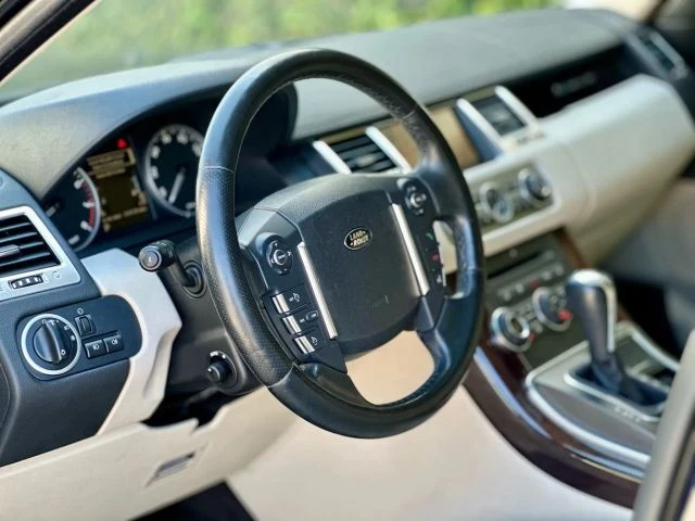 2010 Land Rover Range Rover Sport L320 - Image 13 of 21