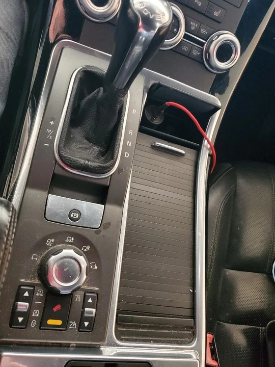2010 Land Rover Range Rover Sport L320 - Image 13 of 20