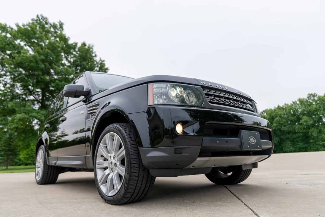 2010 Land Rover Range Rover Sport - Image 28 of 31