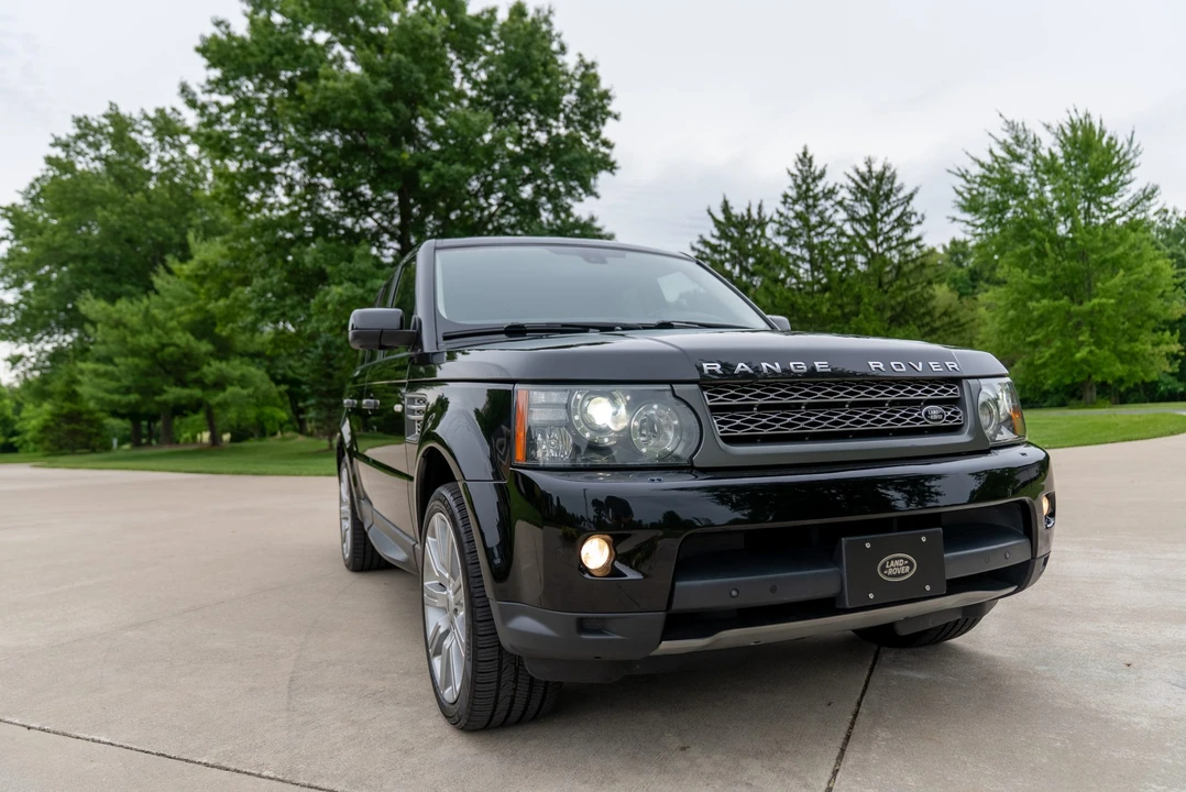 2010 Land Rover Range Rover Sport - Image 8 of 31