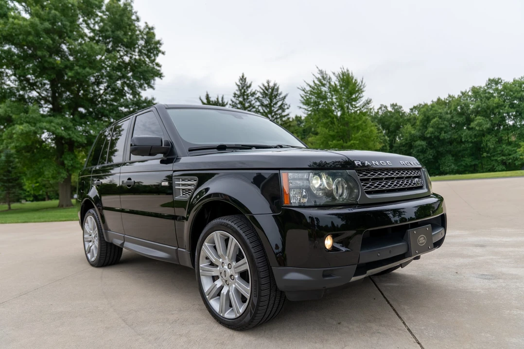 2010 Land Rover Range Rover Sport - Image 9 of 31