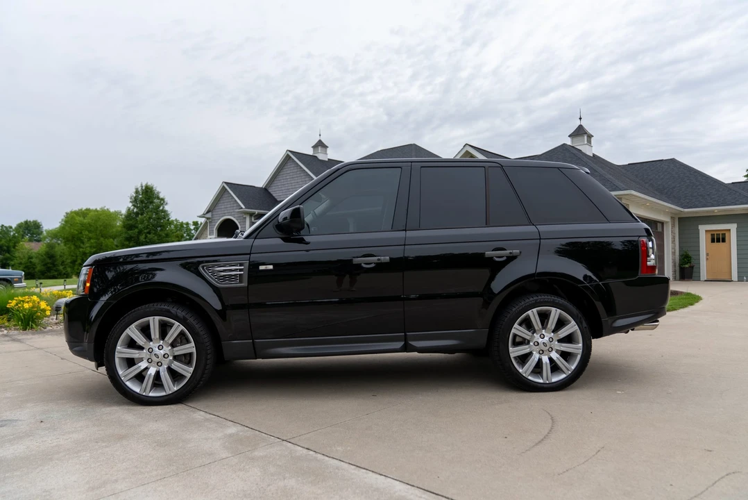 2010 Land Rover Range Rover Sport - Image 16 of 31
