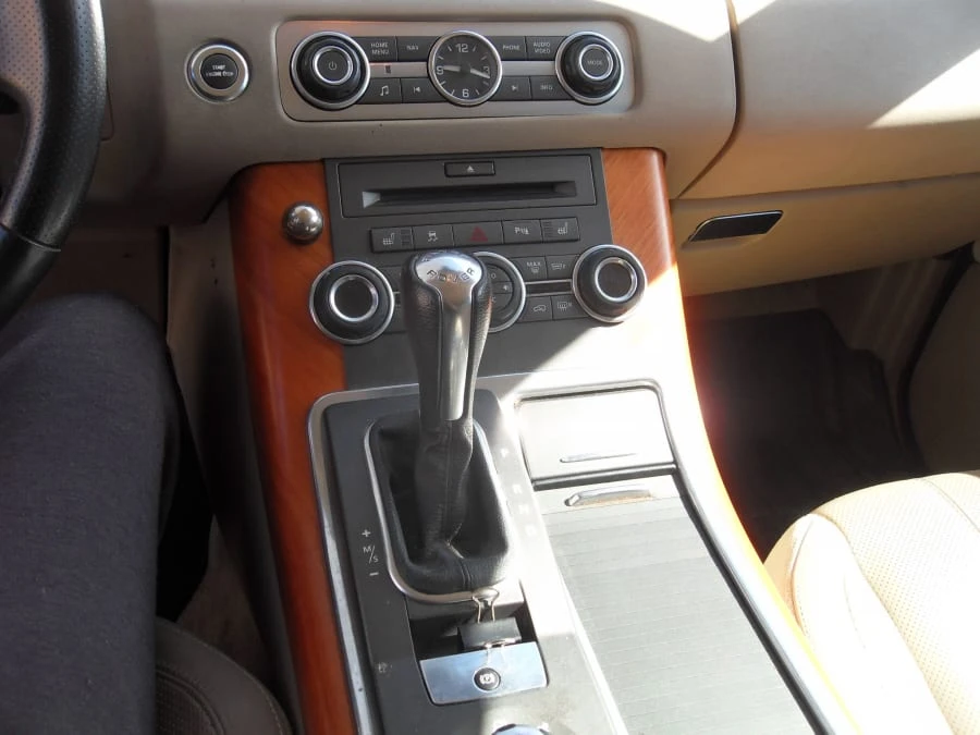 2010 Land Rover Range Rover L322 - Image 21 of 23