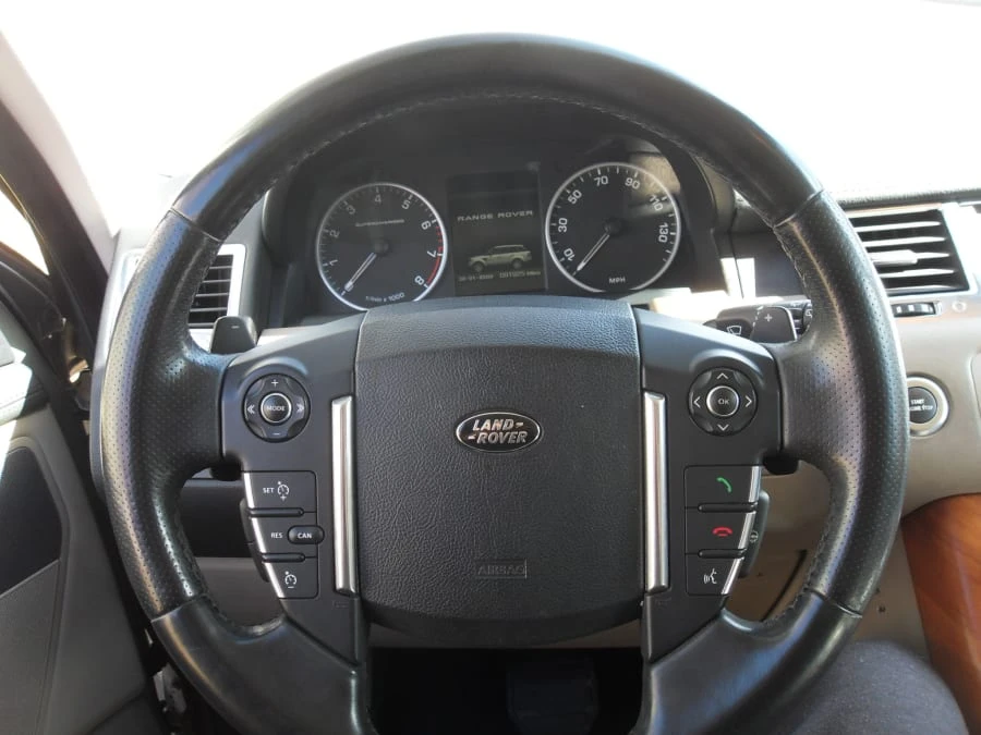 2010 Land Rover Range Rover L322 - Image 17 of 23