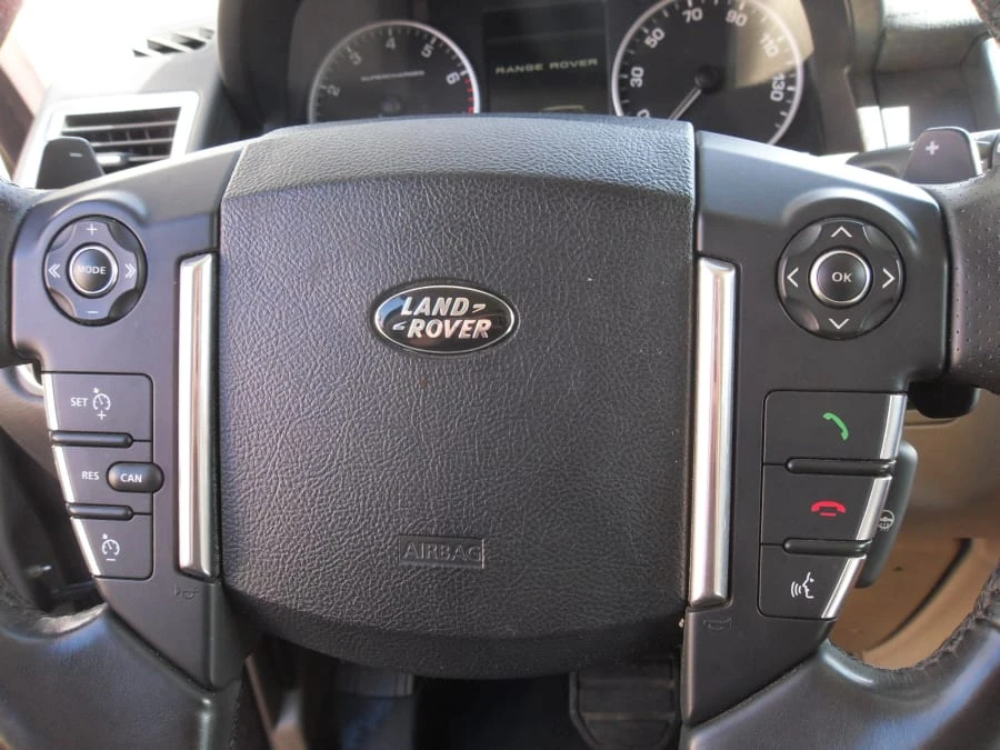 2010 Land Rover Range Rover L322 - Image 16 of 23