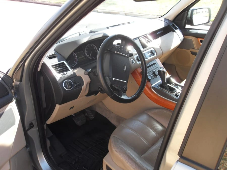 2010 Land Rover Range Rover L322 - Image 11 of 23