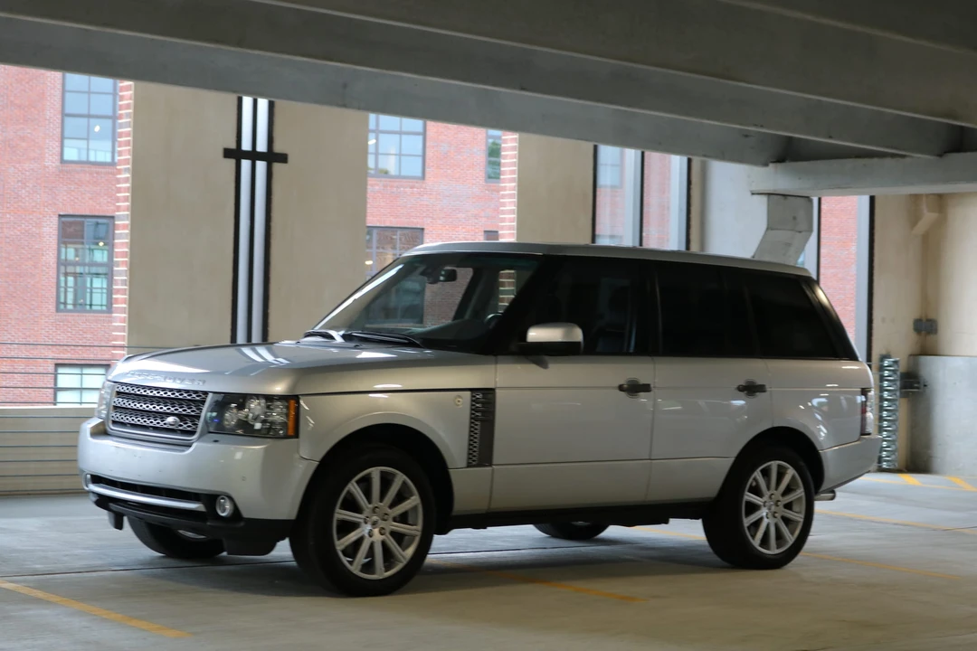2010 Land Rover Range Rover L322 - Image 7 of 31
