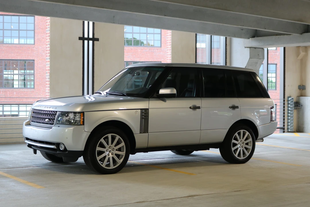 2010 Land Rover Range Rover L322 - Image 8 of 31