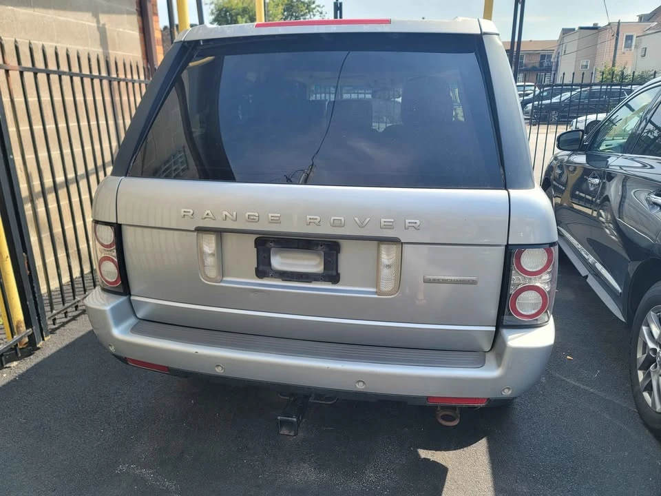 2010 Land Rover Range Rover L322 - Image 3 of 5