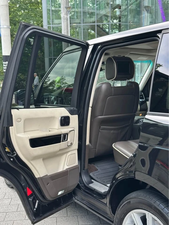 2010 Land Rover Range Rover L322 - Image 16 of 20