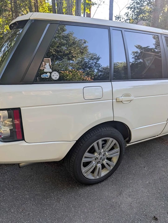 2010 Land Rover Range Rover L322 - Image 5 of 20