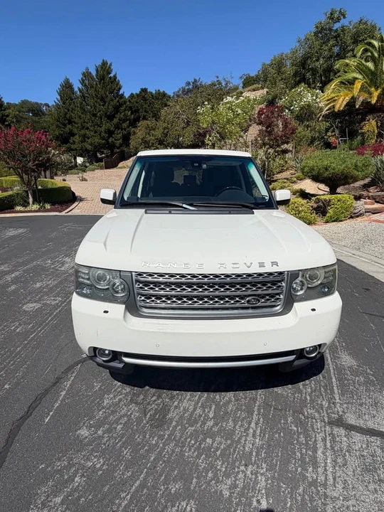 2010 Land Rover Range Rover L322 - Image 3 of 8