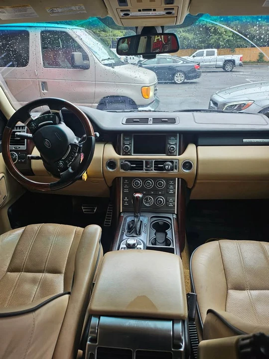 2010 Land Rover Range Rover L322 - Image 2 of 7
