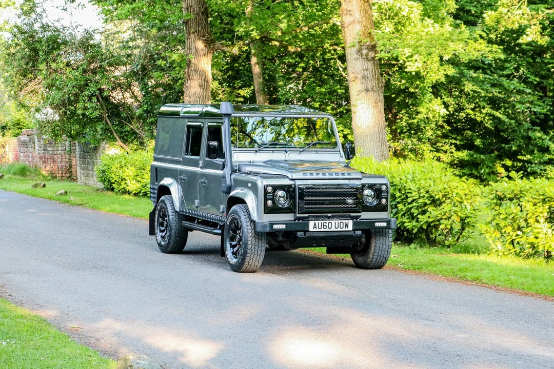 2010 Land Rover Defender 110 - Image 2 of 30