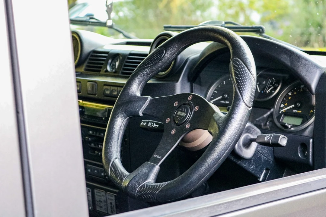 2010 Land Rover Defender 110 - Image 20 of 30