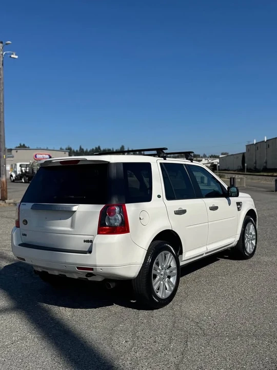 2010 Land Rover Freelander - Image 5 of 10