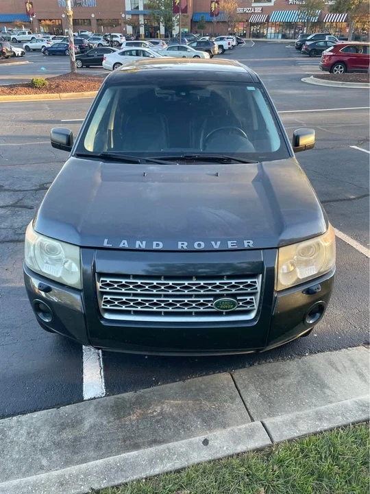 2010 Land Rover Freelander - Image 7 of 8