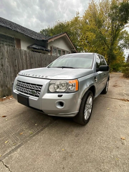 2010 Land Rover Freelander - Image 5 of 9