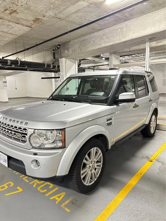 2010 Land Rover Discovery 4th Gen - Image 2 of 17